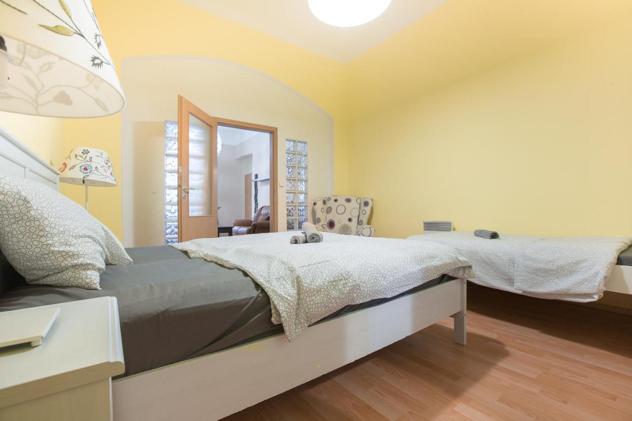 Premier Apartments Near The Museum Πράγα Εξωτερικό φωτογραφία